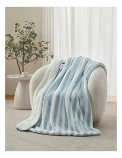 Linea Faux Fur Heated Throw in Blue