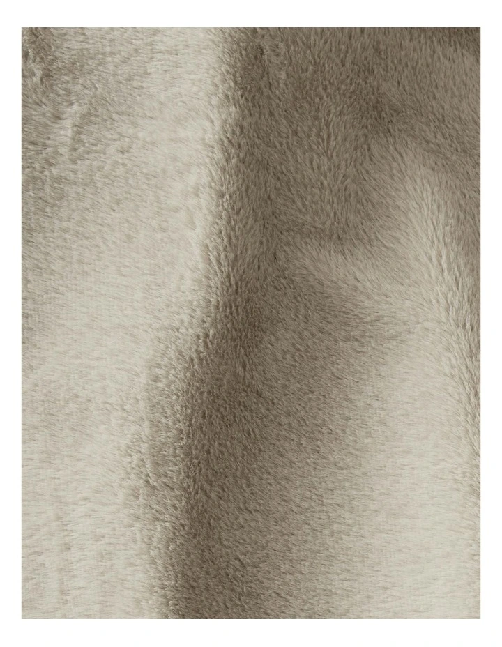 Denver Carved Stripe Faux Fur Heated Throw in Natural image 5