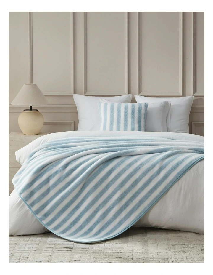 Wynter Reversible Faux Fur Throw in Blue image 7