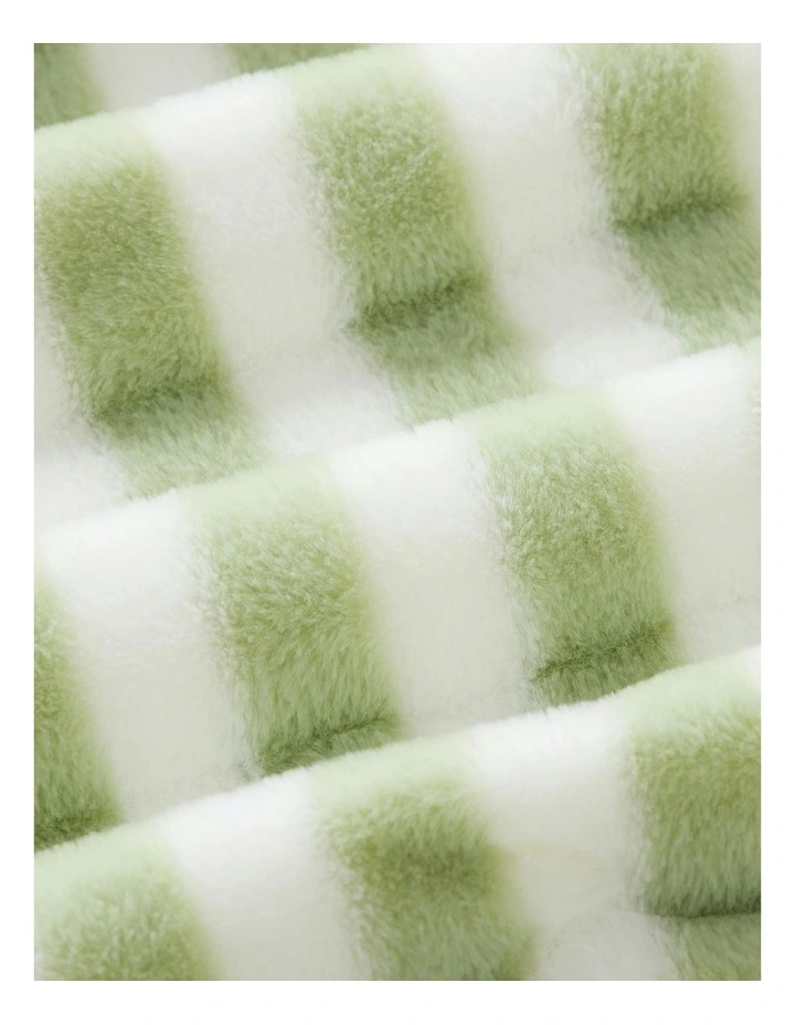 Wynter Reversible Faux Fur Throw in Olive image 5