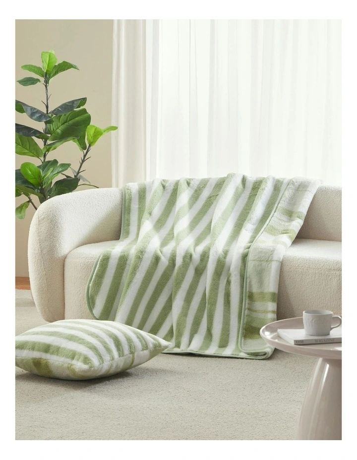 Wynter Reversible Faux Fur Throw in Olive image 6