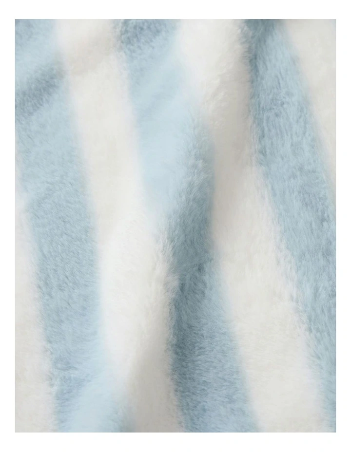 Linea Faux Fur Throw in Blue image 3