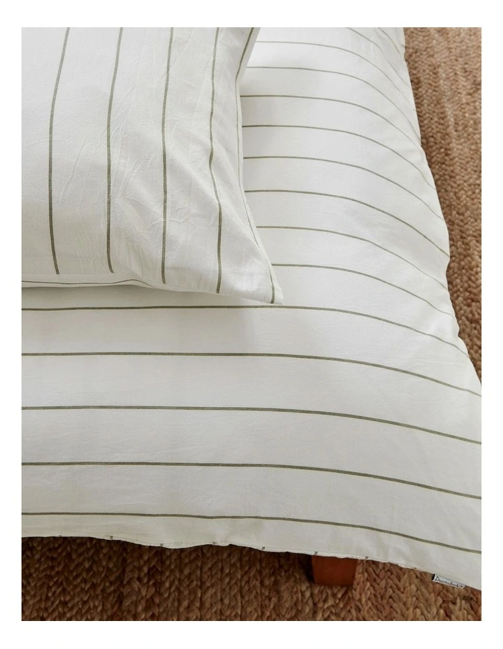 Rumi Washed Cotton Reversible Quilt Cover Set in White image 4