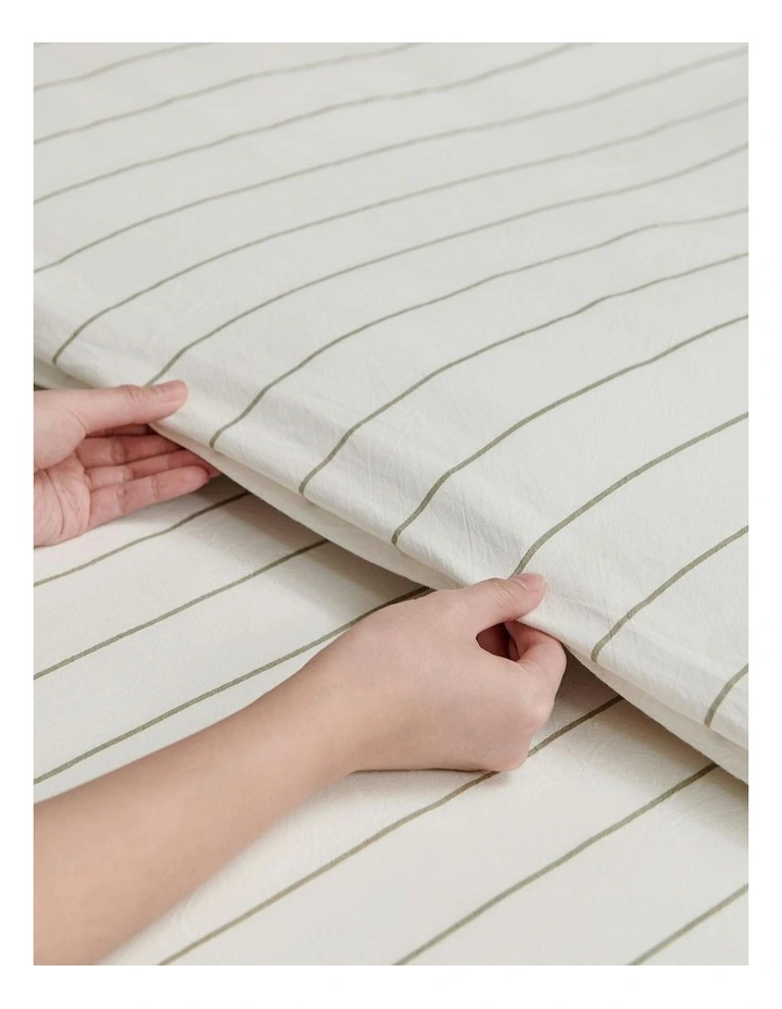 Rumi Washed Cotton Reversible Quilt Cover Set in White image 5