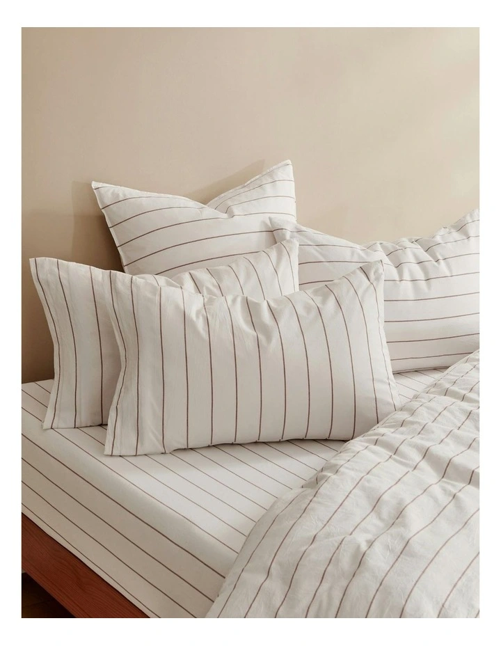 Rumi Washed Cotton Reversible Quilt Cover Set in White image 6