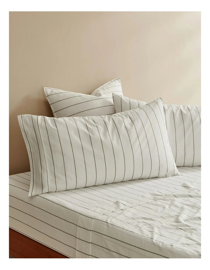 Rumi Washed Cotton King Pillowcase Twin Pack in White image 4