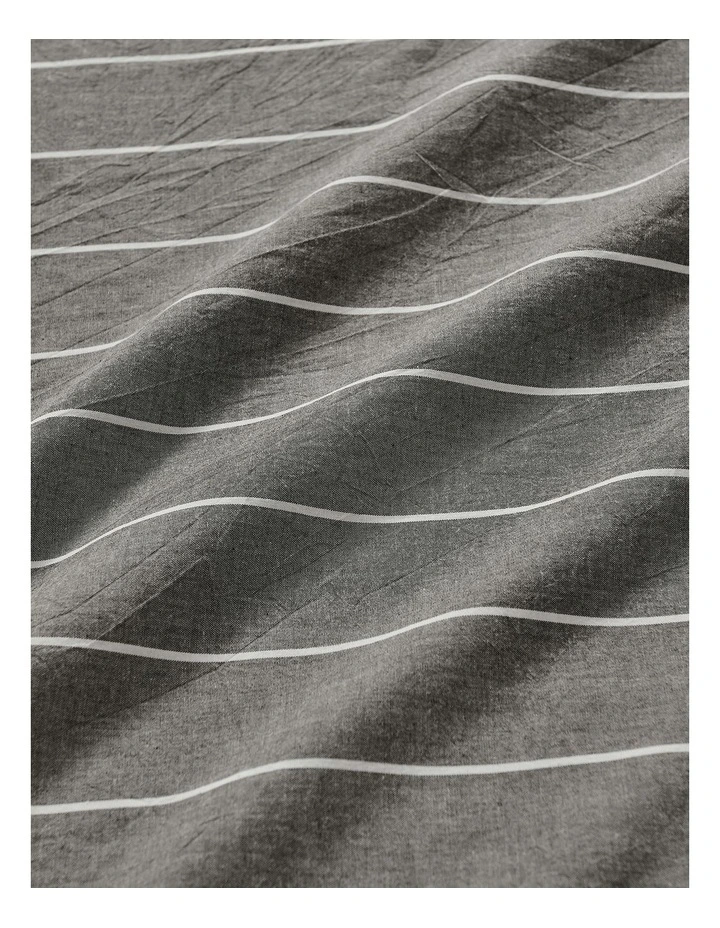 Rumi Washed Cotton King Pillowcase Twin Pack in Graphite image 3