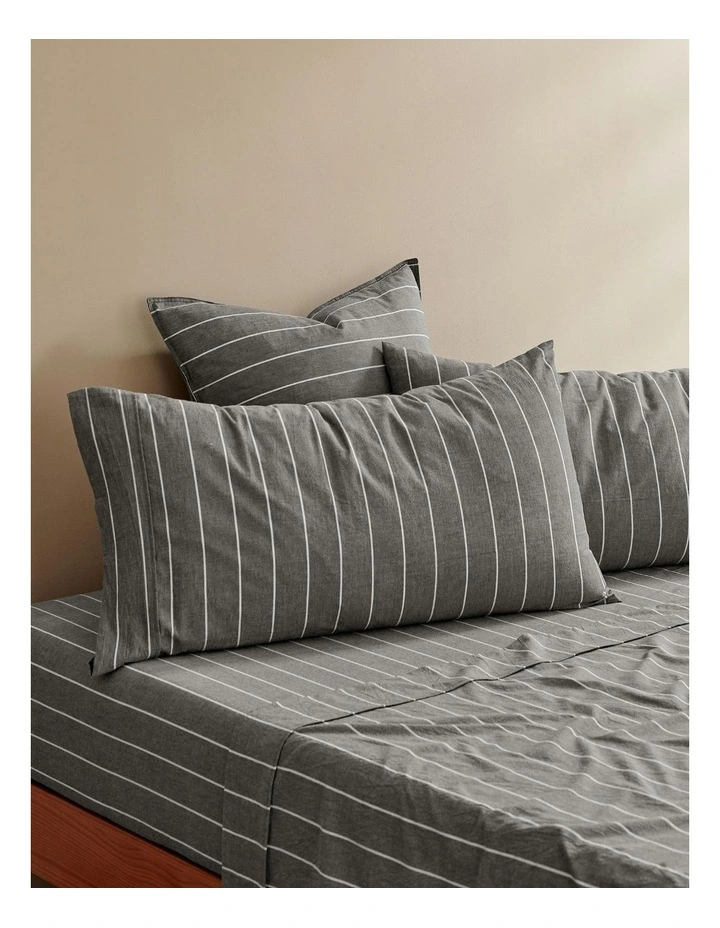 Rumi Washed Cotton King Pillowcase Twin Pack in Graphite image 4