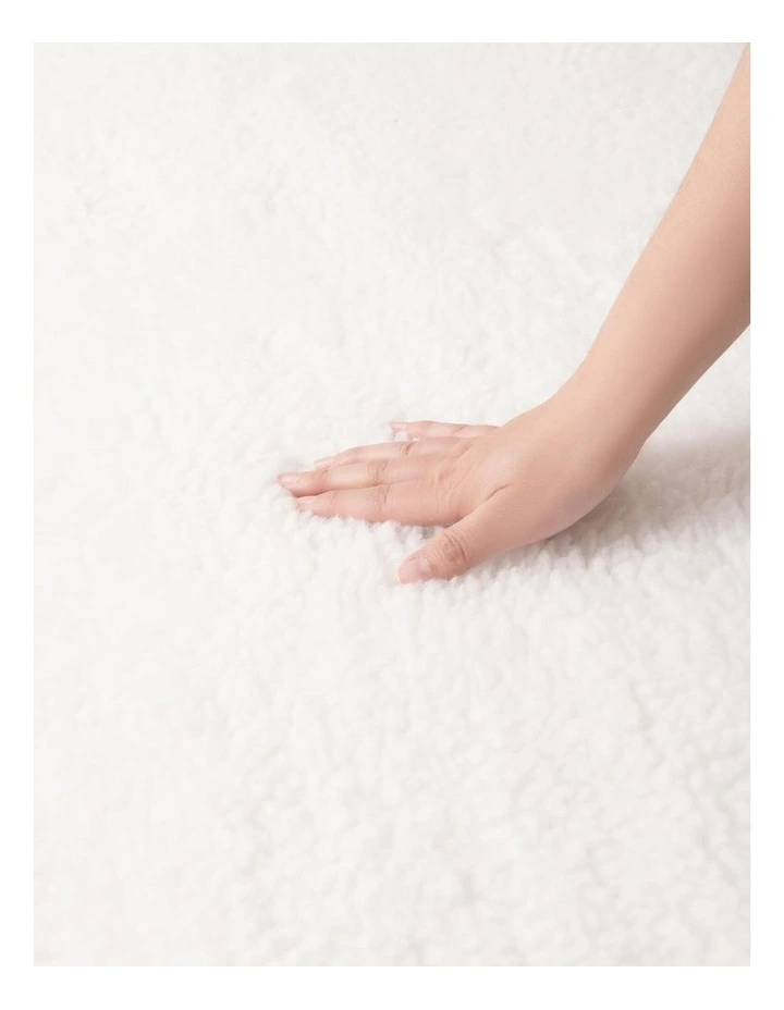 350 Gsm Fleece Top Electric Blanket in White image 3