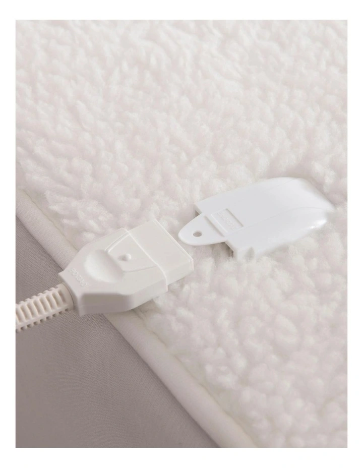 350 Gsm Fleece Top Electric Blanket in White image 6