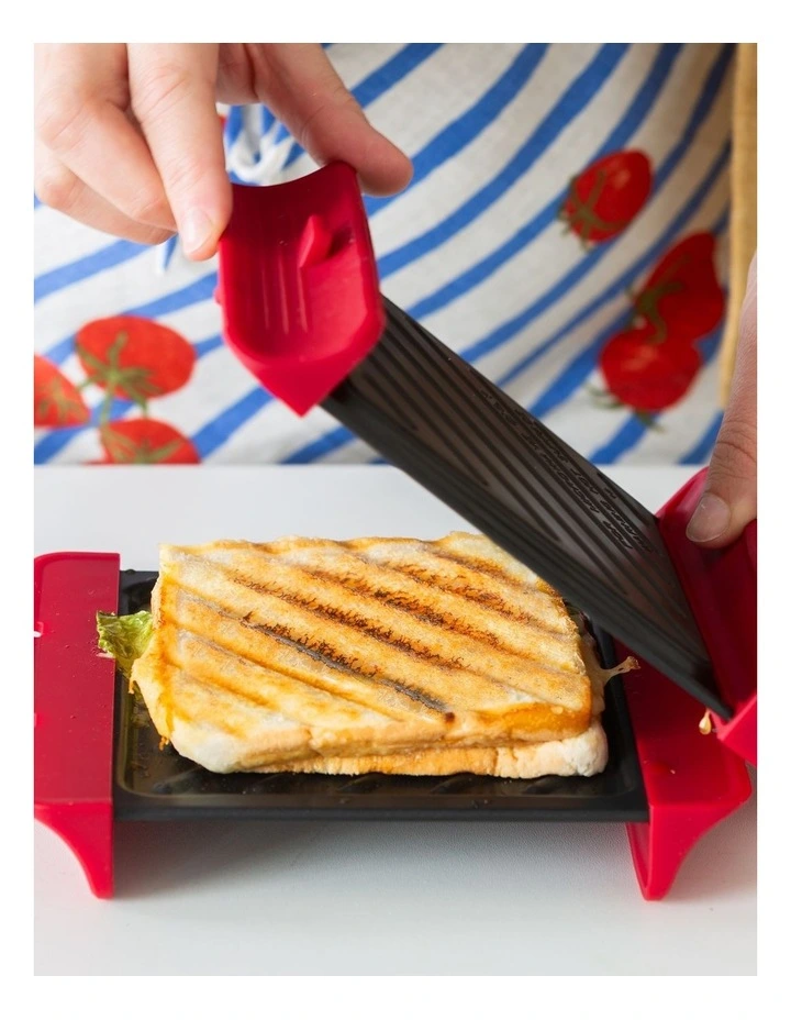 Compact Microwave Grill Sandwich Maker in Black image 7