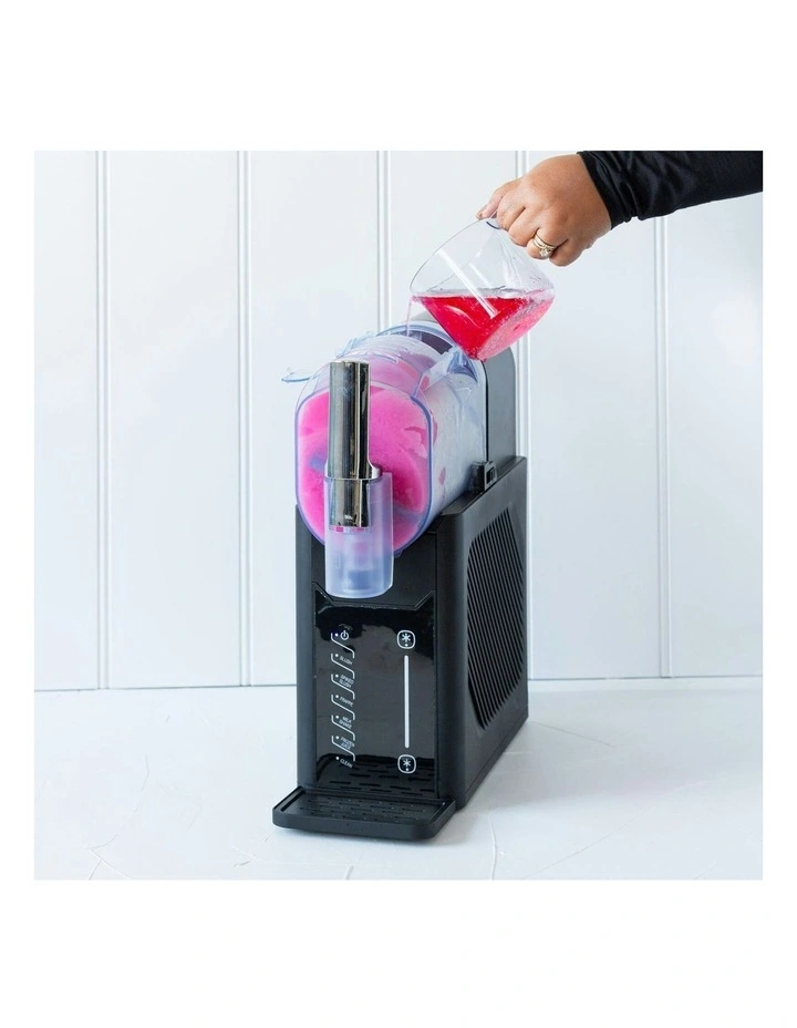 One Touch Control with 5 Preset Slushie Maker in Black image 4