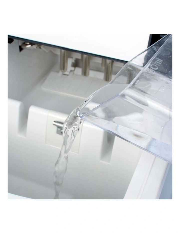 Ice Cube Maker image 2