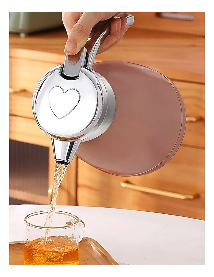 Stainless Steel Kettle 1.2L in Pink image 6