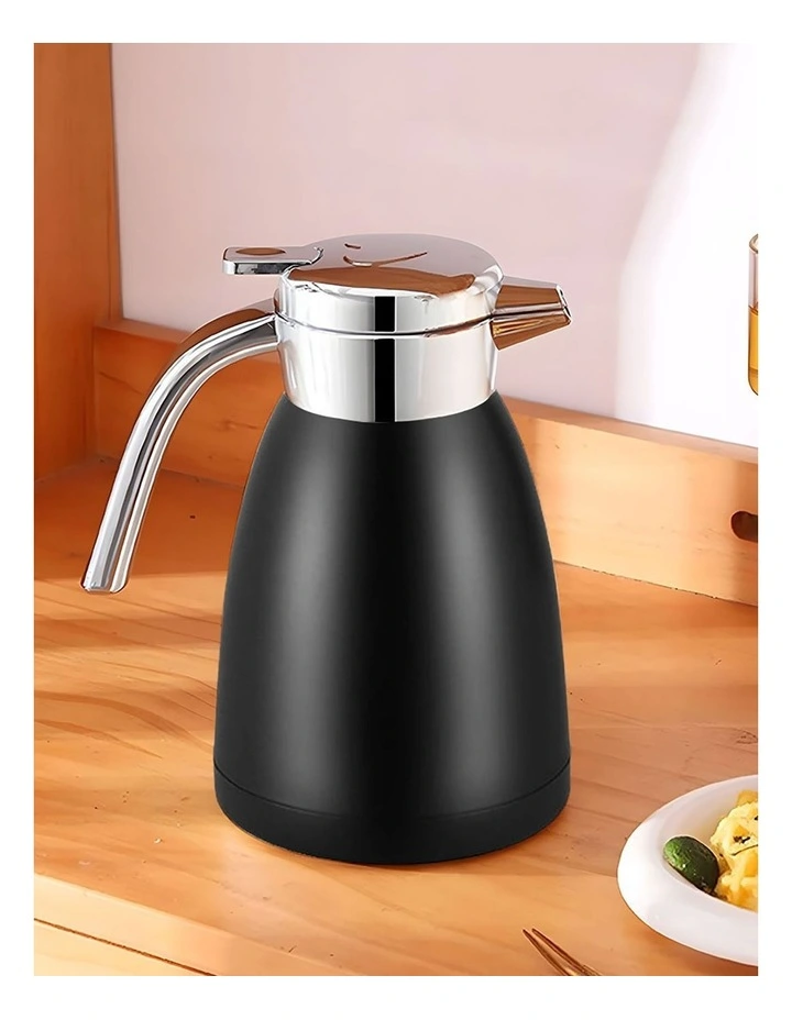 Stainless Steel Kettle 1.8L in Black image 2