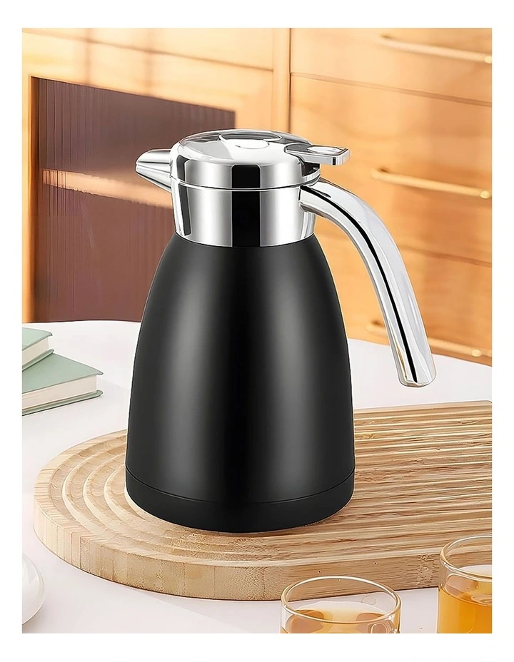 Stainless Steel Kettle 1.8L in Black image 4