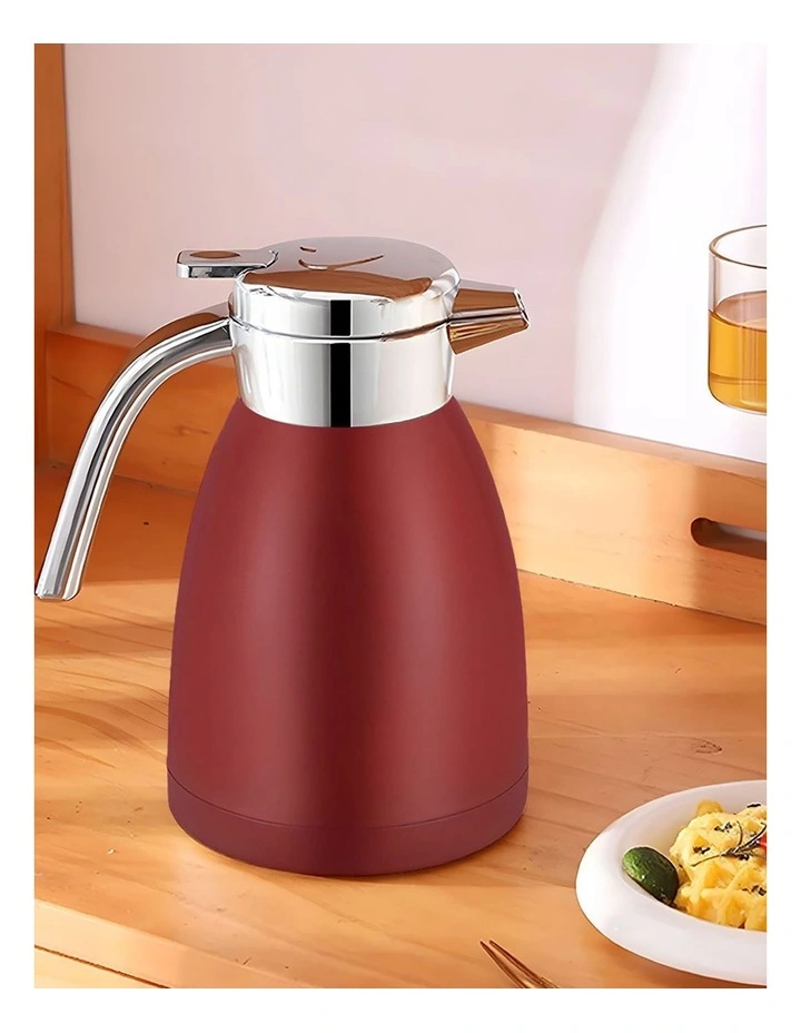 Stainless Steel Kettle 1.8L in Red image 2