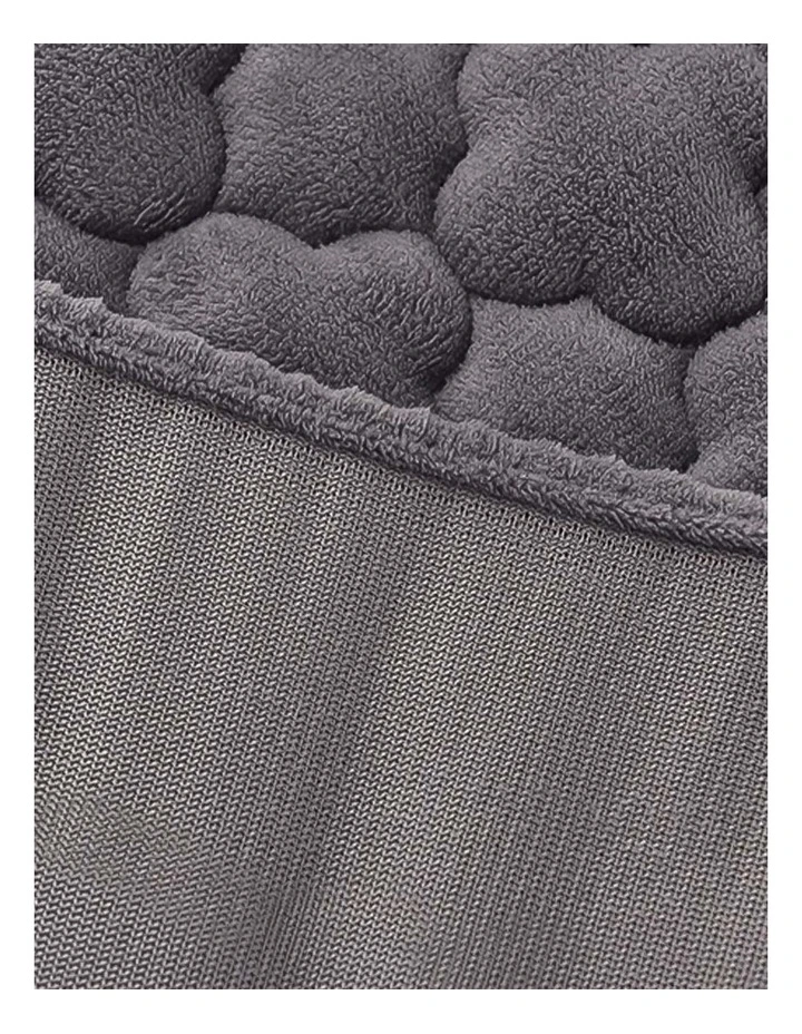 Wide Mattress Cover Thick Quilted Fleece Clover Bed Protector with Pillow Covers 138cm x2 in Grey image 5