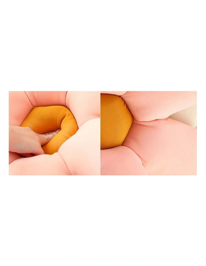 Daisy Flower-Shaped Cushion Set of 2 in Pink image 3