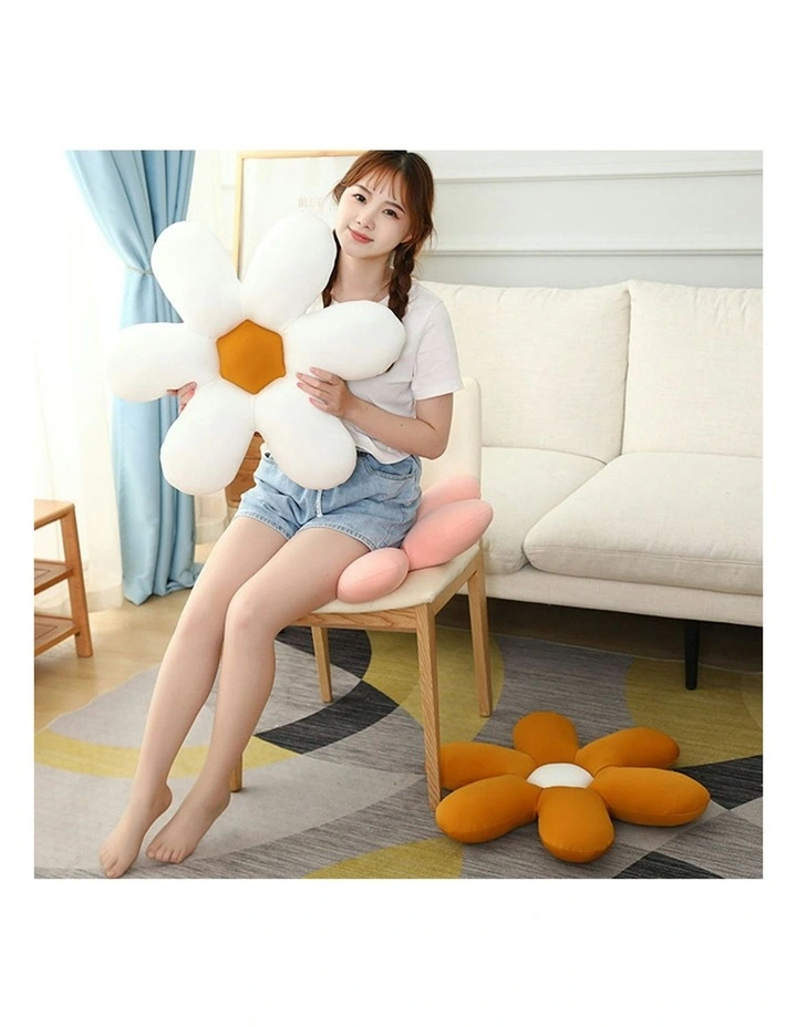 Daisy Flower-Shaped Cushion Set of 2 in Pink image 7