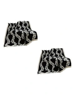 Retro Vine Pattern Casual Stylish Cozy Throw Blanket 2X 130x170cm in Black/White