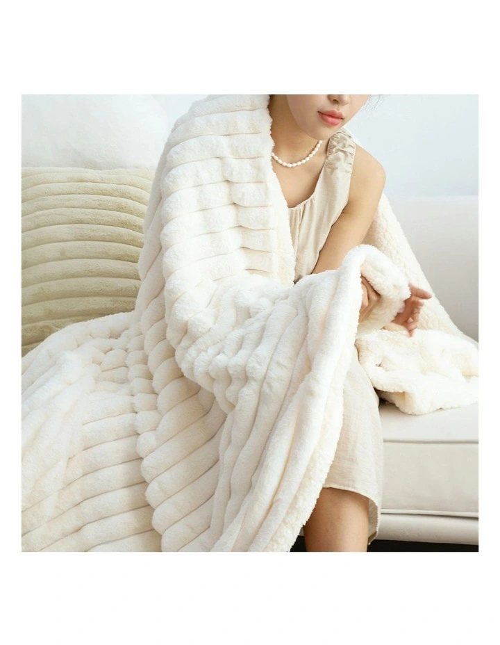 Premium Milk Velvet Throw Blanket 2x 150x200cm in White image 3
