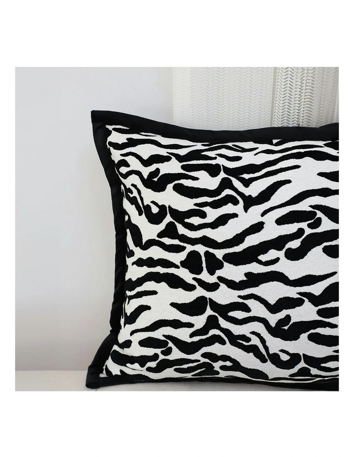 Luxury Cushion Throw Pillow 45cm x2 in Black/White image 4