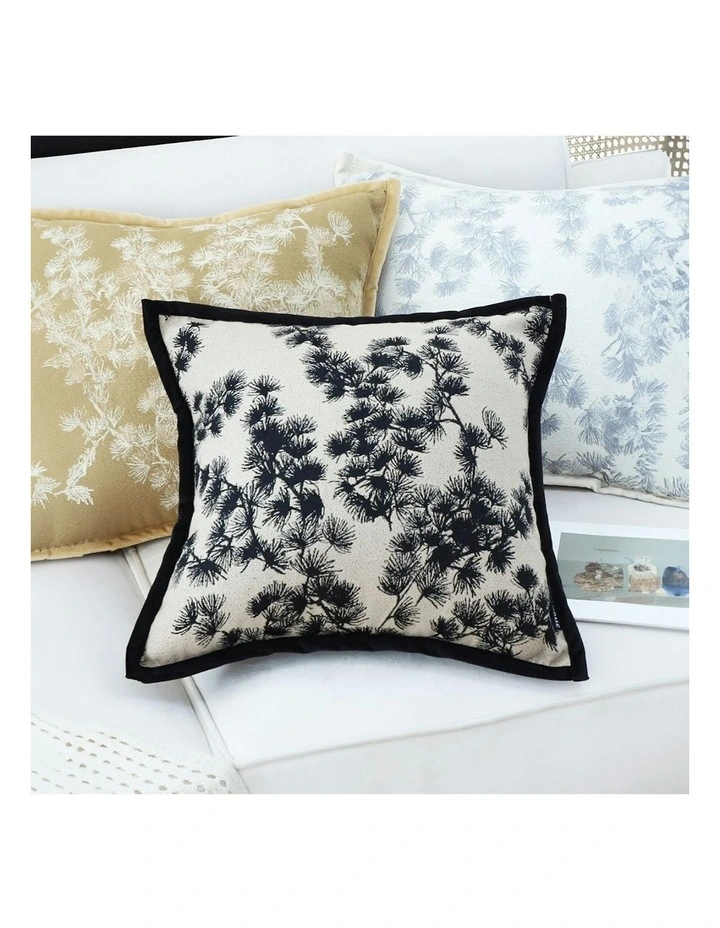 Wide-Border Throw Pillow 45cm x2 in Black and White image 7