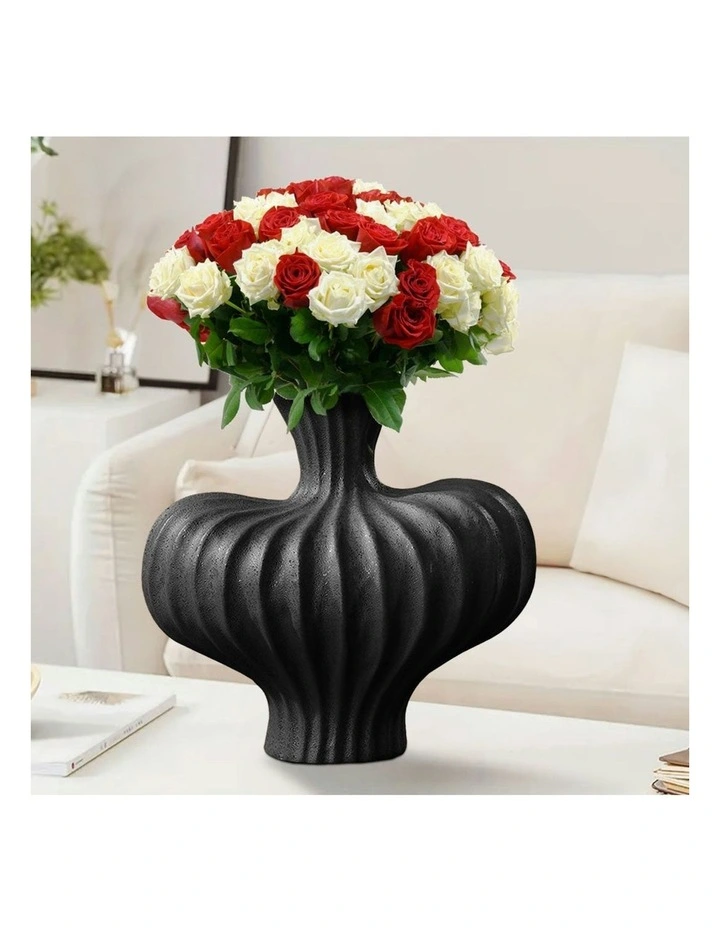 Ornament Small Vases 2X 25X24cm in Black image 2