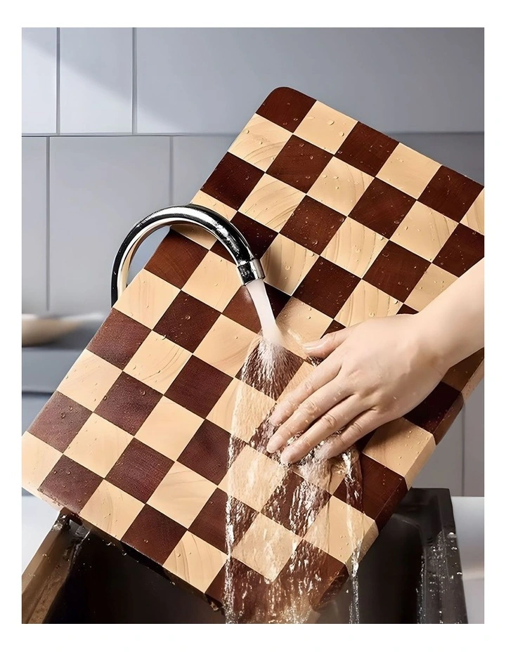 Walnut And Rubberwood Cutting Board 40x30x3cm in Brown image 7