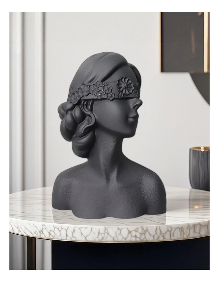 Blindfold Lady Resin Sculpture 36cm in Black image 7