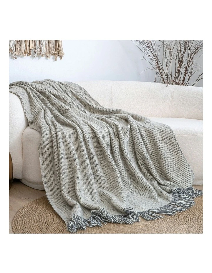 Soft Tassel Throw Blanket 160x200cm in Light Beige image 3