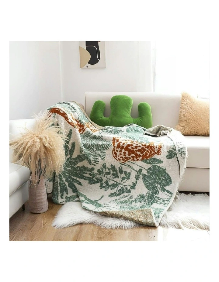 Soft Polyester Tropical Leaf Print Throw Blanket 130x180cm in Multi image 3