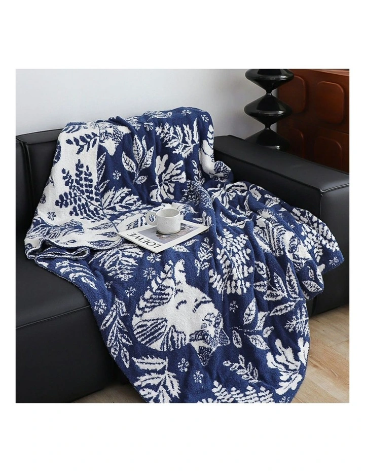 Polyester Cat Floral Print Throw Blanket 160x200cm in Deep Blue image 2