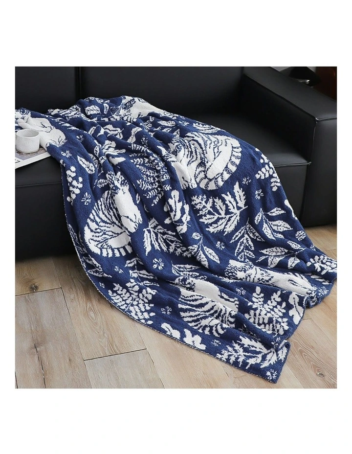 Polyester Cat Floral Print Throw Blanket 160x200cm in Deep Blue image 7
