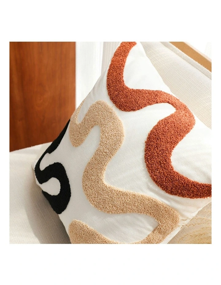 Geometric Squiggly Pattern Throw Pillow 45cm in Cream image 6