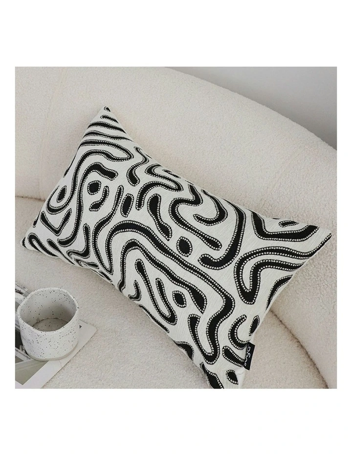 Abstract Swirl Pattern Decorative Throw Pillow 30cm in Black/White image 4