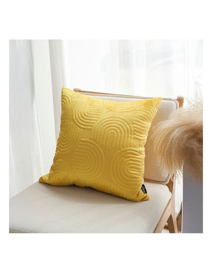 Textured Geometric Pattern Decorative Throw Pillow 50cm in Yellow image 4