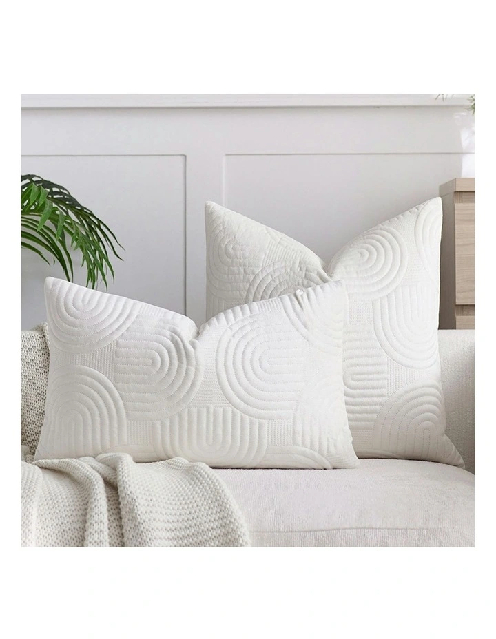Textured Geometric Pattern Decorative Throw Pillow 30cm in White image 2