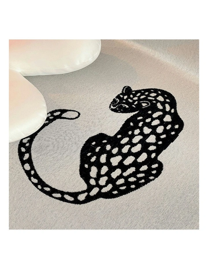 Polyester Four-Seater Sofa Cover 180x420cm in White Leopard Print image 7
