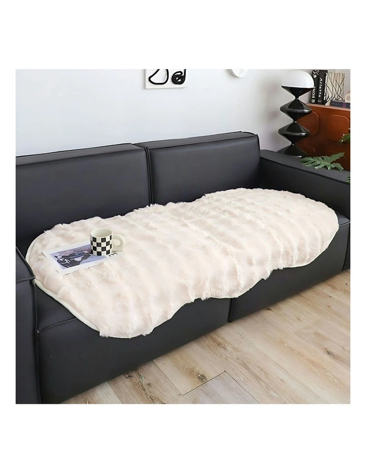 Two-seater Faux Fur Polyester Throw Blanket 90x160cm in Cream image 3