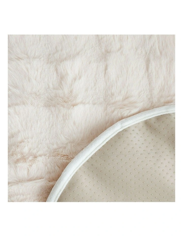 Two-seater Faux Fur Polyester Throw Blanket 90x160cm in Cream image 7