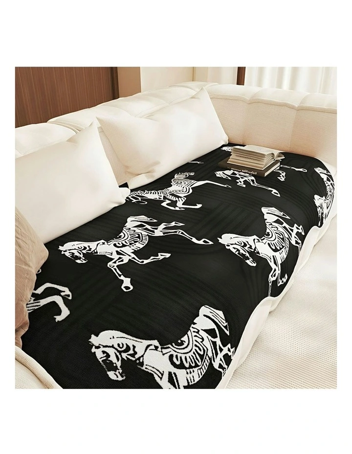 Four-Seater Horse Print Throw Blanket Sofa Cover 90x260cm in Black image 6