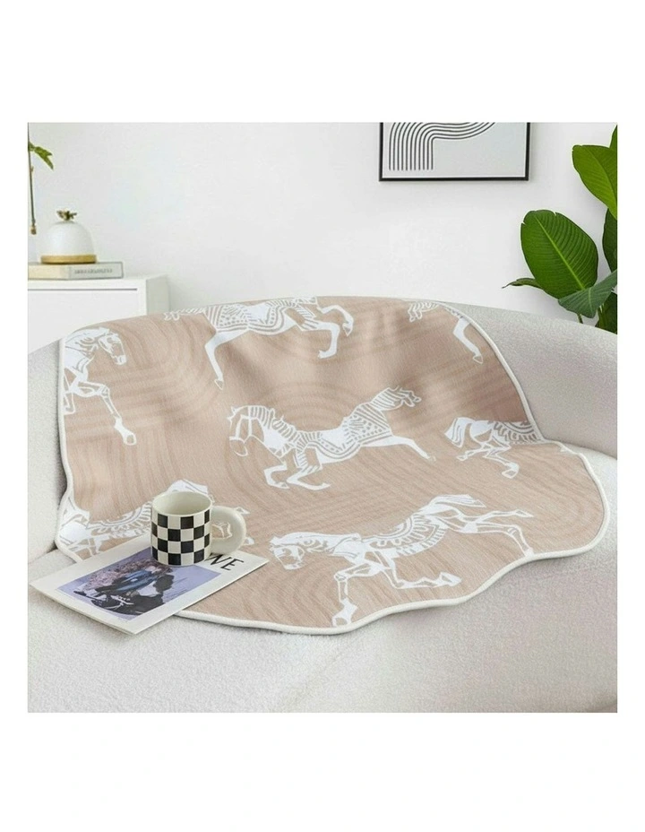 One-Seater Horse Print Sofa Cover 90x90cm in Beige image 5