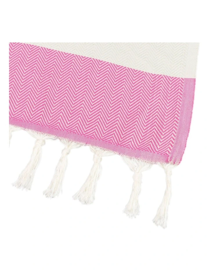 Zigzag Turkish Towel in Pink/White image 3