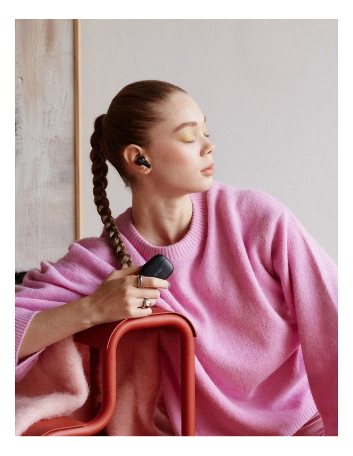 A1 Pro Active Noise Cancelling True Wireless Earbuds in Black image 2