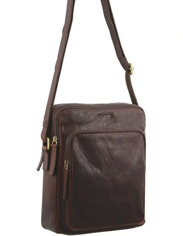 Leather Cross-Body Bag in Chestnut