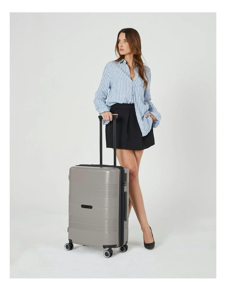 Impact Medium Hard Case 70cm in Taupe image 2