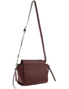 Fashion Metro Crossbody Bag in Wine