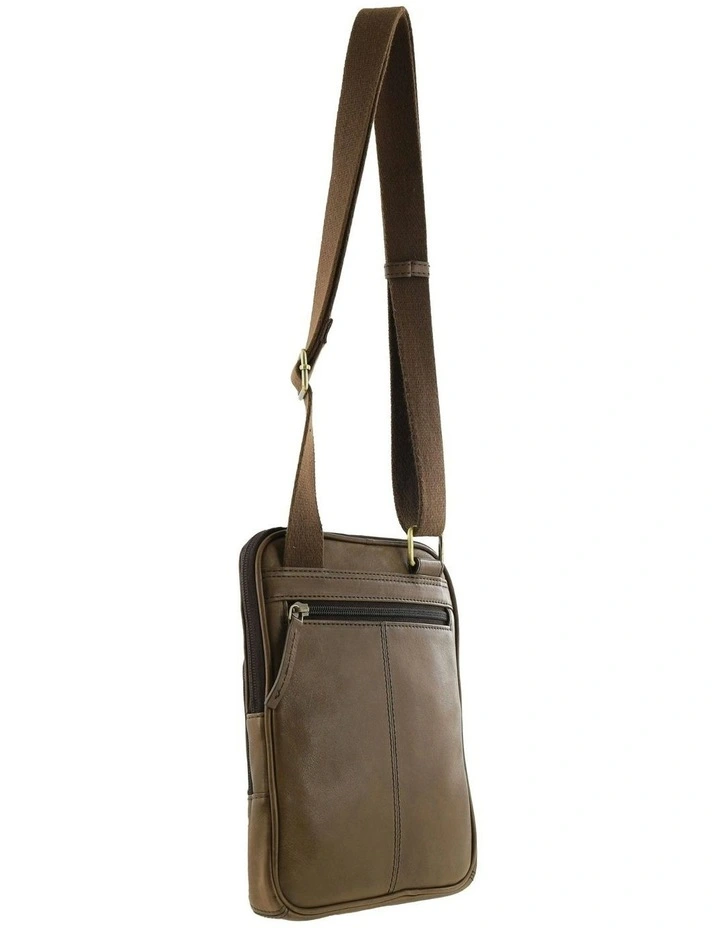 Leather Casual Crossbody Bag in Oak image 4